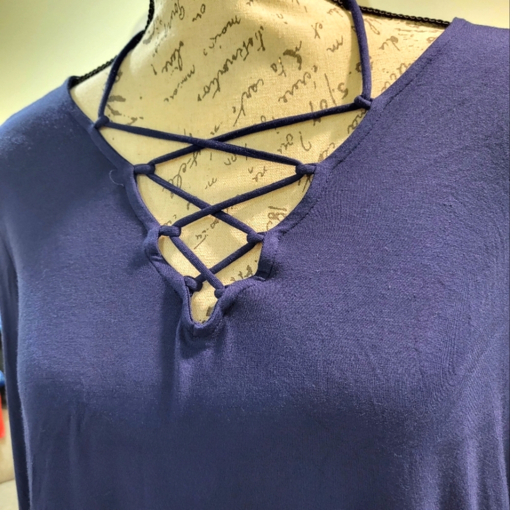 Navy blue Old Navy long sleeve stretchy top with criss cross neck Size M NWT